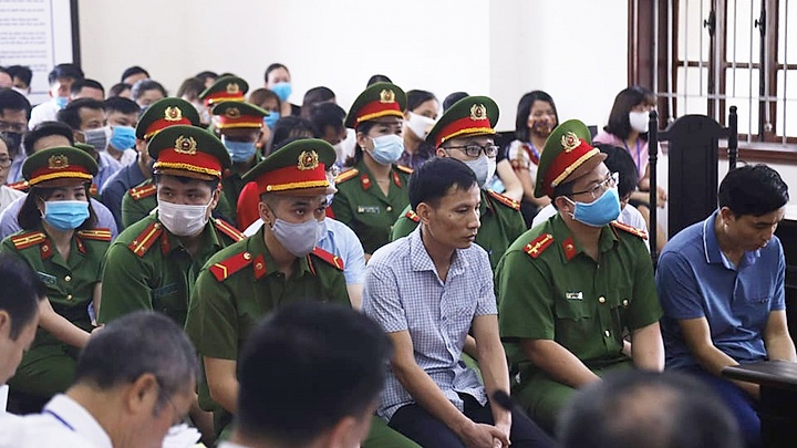 Cựu Thượng tá Công an Hòa Bình phủ nhận câu kết nâng điểm thi