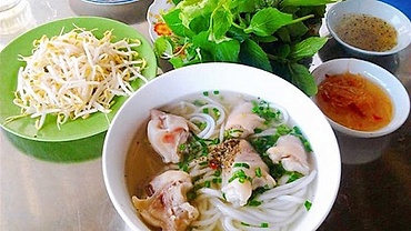 Trang Bang rice noodle soup