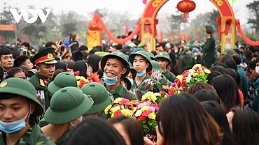Hôm nay, 30 quận huyện của Hà Nội tổ chức lễ giao nhận thanh niên nhập ngũ 