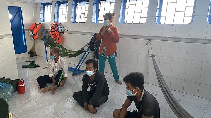 4 người lái tàu từ Campuchia nhập cảnh trái phép vào Việt Nam