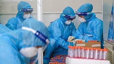 COVID-19: 305 new cases recorded over 24 hours, HCM City makes up half