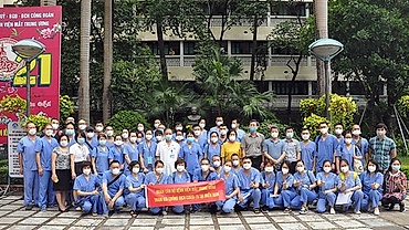 Hanoi sends medical workers to support HCM City in COVID-19 fight