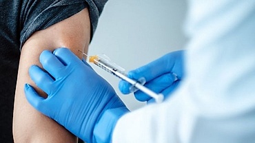 100 volunteers to receive first shot of ARCT-154 vaccine