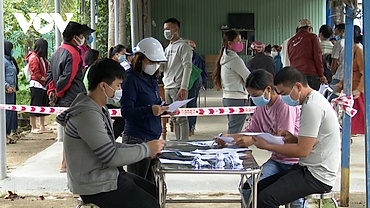 Quang Nam moves to stamp out COVID-19 outbreak at school