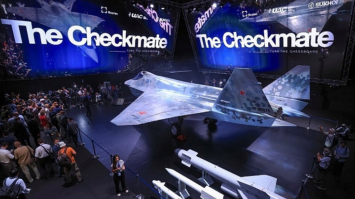 Nga tăng cường quảng bá tiêm kích mới, “chiếu tướng” át chủ bài F-35 của Mỹ