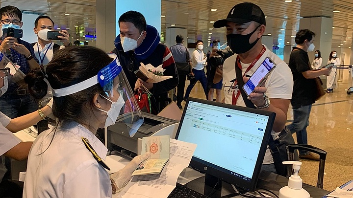 Cục Hàng không Việt Nam đồng ý tạm dừng chuyến bay quốc tế từ Châu Phi