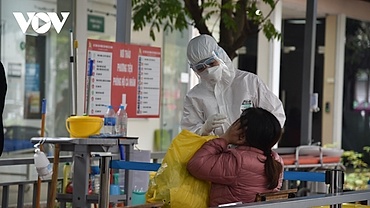 15,270 COVID-19 infections detected, daily tally in Hanoi down by over 600 