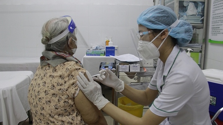 COVID-19: Daily count rises past 14,000 again, 199 deaths recorded