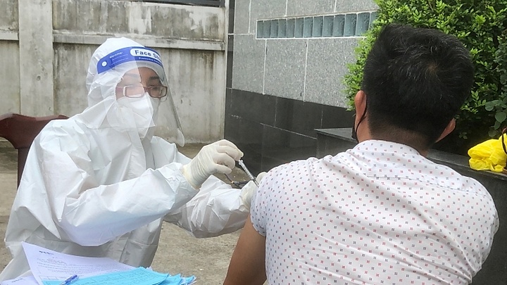 COVID-19: 15,779 new infections recorded, Hanoi tops localities