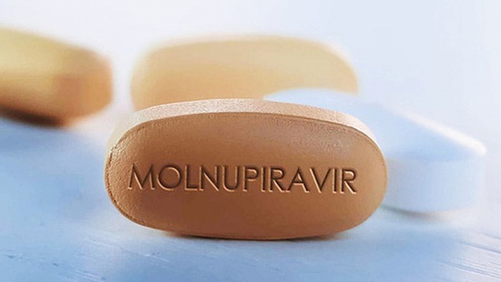 Vietnam tightens management on drugs for COVID-19 treatment