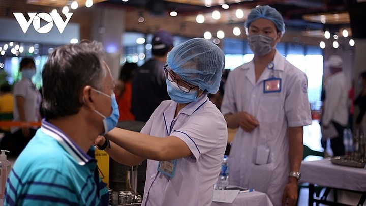 Vietnam climbs 28 notches in latest COVID-19 recovery index