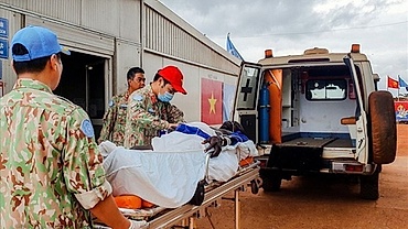 Vietnamese peacekeepers in South Sudan successfully give first aid to stroke patient