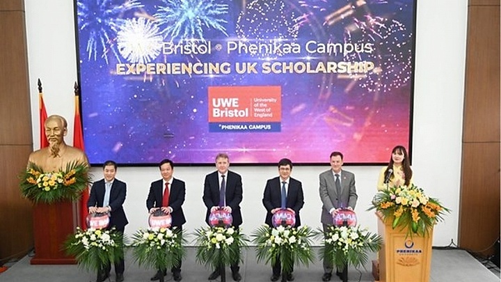 Phenikaa Group launches US$2-million scholarship fund