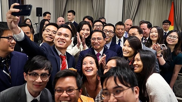 PM meets Vietnamese expatriates in New York