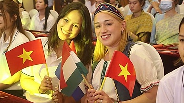 Annual summer camp for overseas Vietnamese youngths launched in Nghe An