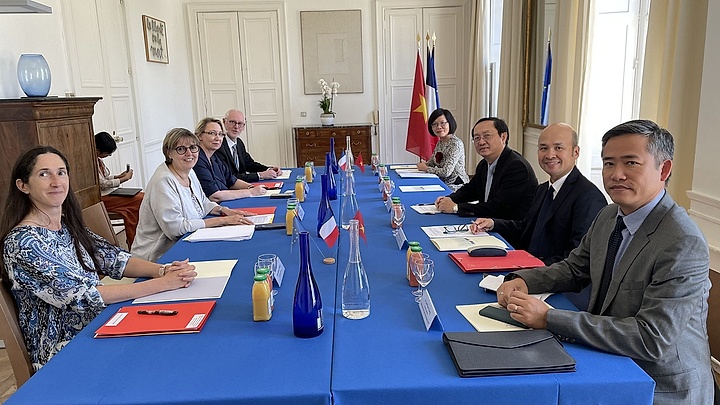 Việt Nam thúc đẩy hợp tác khoa học và công nghệ với Pháp, UNESCO và WIPO