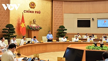 Thủ tướng yêu cầu nghiên cứu khắc phục tình trạng thiếu thuốc, vật tư y tế