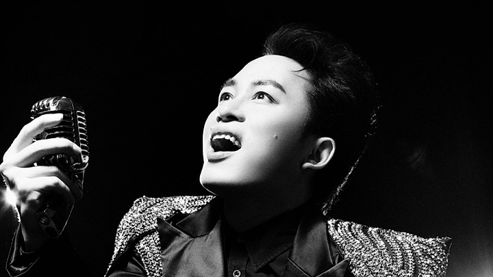 Tùng Dương: "Tôi luôn tự chán chính mình"