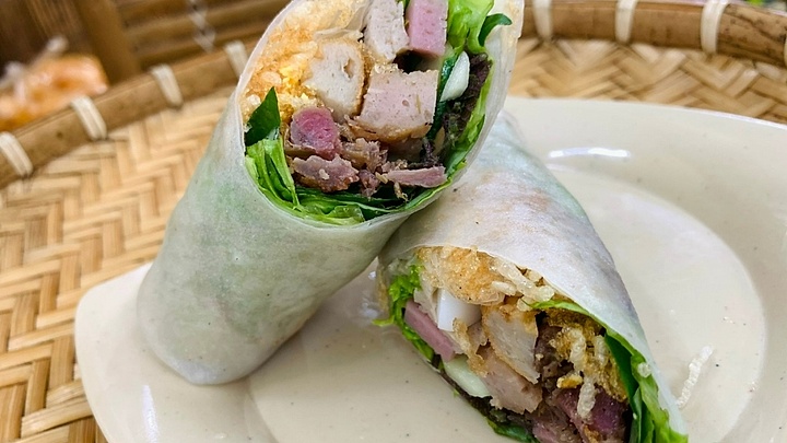 Twist on spring rolls