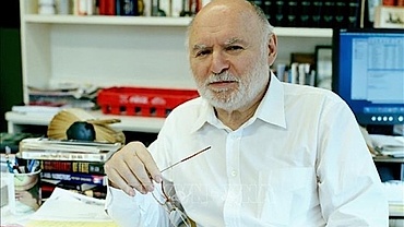 Anti-Vietnam war activist Victor Navasky passes away