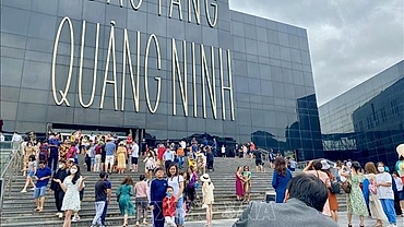 Only Chinese arrivals with virus symptoms subject to COVID-19 testing
