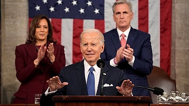 Tổng thống Biden khẳng định Mỹ sẽ sát cánh cùng Ukraine 