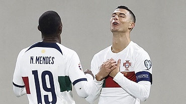 Vòng loại EURO 2024: Bồ Đào Nha bay cao, Tây Ban Nha khóc hận