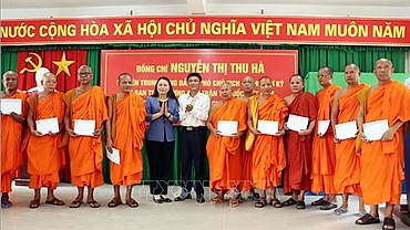 Front leader congratulates Khmer people in Soc Trang on Chol Chnam Thmay