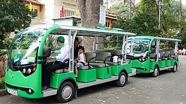 HCM City to pilot electric cars for city tours