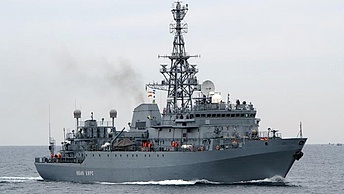 Chiến hạm Nga cập cảng Sevastopol sau khi bắn nổ xuồng tự sát nghi của Ukraine