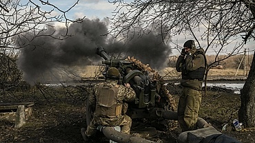 Giao tranh dữ dội tại Bakhmut, binh sỹ Ukraine vừa chiến đấu vừa thăm dò đối phương