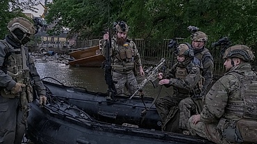 Ukraine giành lại thêm đất trong phản công nhưng chưa xuyên thủng phòng tuyến Nga