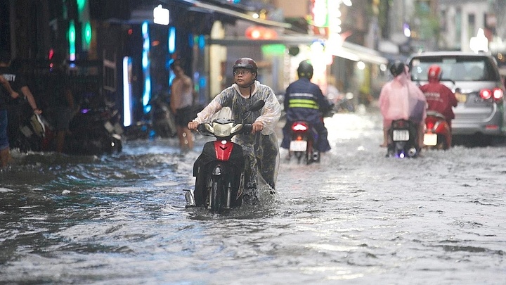 Thời tiết hôm nay 2/9: Bắc Bộ nắng nóng, Tây Nguyên và Nam Bộ có mưa
