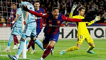 Kết quả bóng đá hôm nay 1/2: Người hùng “lạ mặt” giúp Barca thắng trận