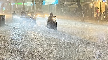 Thời tiết ngày 20/5: Hà Nội có nơi mưa rất to