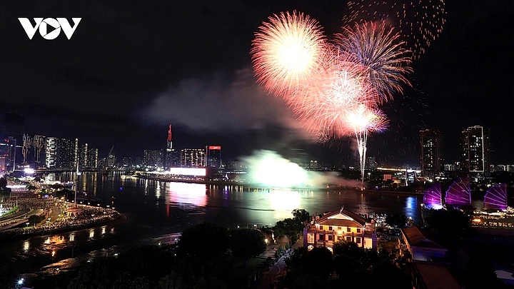 National Day fireworks display lights up Ho Chi Minh City night sky