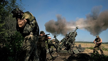Toàn cảnh quốc tế trưa 12/3: Nga chiếm thêm làng ở Donetsk, ông Trump giục ngừng bắn