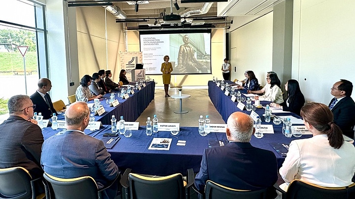 Vietnam, Hungary promote human resource training