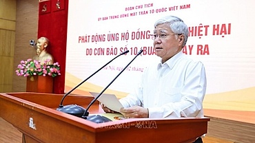 Vietnam Fatherland Front receives donations for Typhoon Bualoi victims