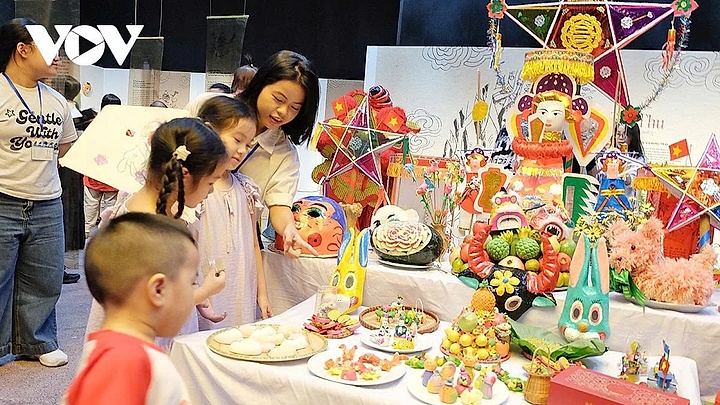 Joyful Mid-Autumn Festival at Vietnam Museum of Ethnology