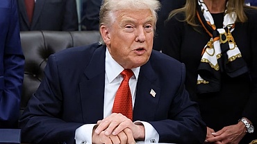 Ông Trump thảo luận việc ngừng bắn ở Ukraine với Tổng thống Nga Putin