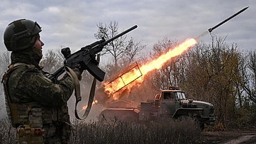 Diễn biến chính tình hình chiến sự Nga - Ukraine ngày 12/4