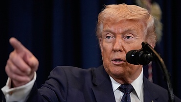 Ông Trump nói Israel bị cấm tấn công Lebanon