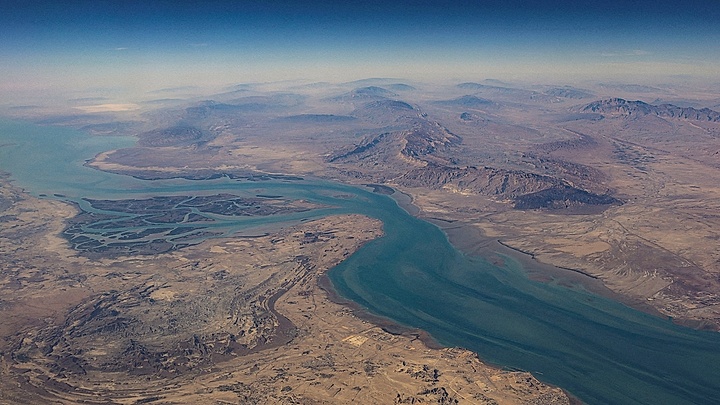 Sóng gió mới: Iran đổi ý về việc mở cửa hoàn toàn eo biển Hormuz