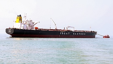 Ấn Độ bác bỏ thông tin trả tiền cho Iran để qua eo biển Hormuz