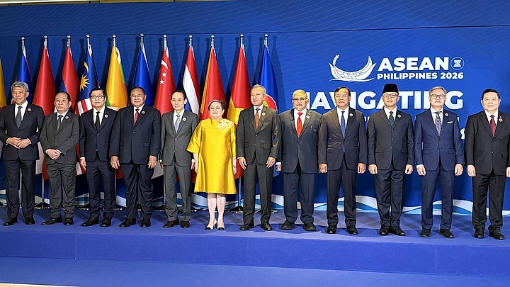 Bộ trưởng Ngoại giao ASEAN kêu gọi khôi phục việc đi lại tại eo biển Hormuz