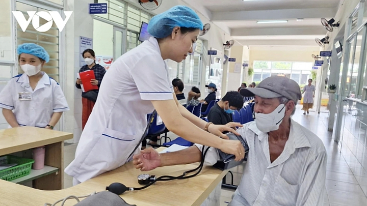 Đại biểu Quốc hội: Khám sức khỏe toàn dân không thể chỉ là "một lát cắt" nhất thời