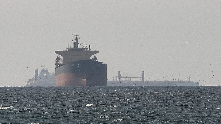 3 tàu chở dầu Iran vượt phong tỏa của Mỹ đi qua eo biển Hormuz