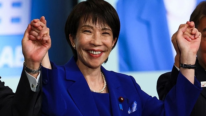 Thủ tướng Nhật Bản tiếp tục nhận được sự ủng hộ mạnh mẽ từ người dân
