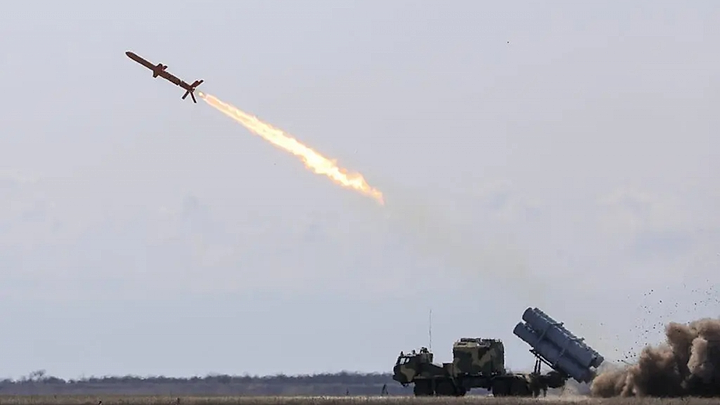 Ukraine dùng tên lửa Neptune phá hủy xưởng sản xuất UAV của Nga